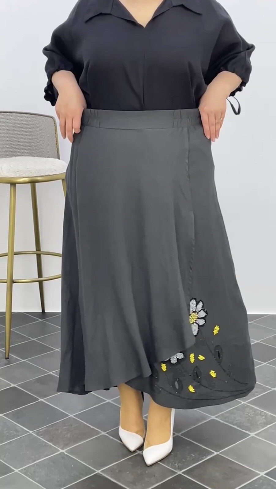 Darkwin Skirt Sz 20/2. Made In Turkey