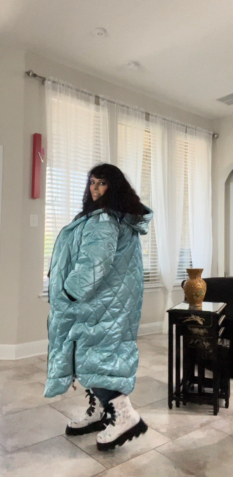 Darkwin Metallic Blue Quilted Coat Sz 18/1 – Turkey Design