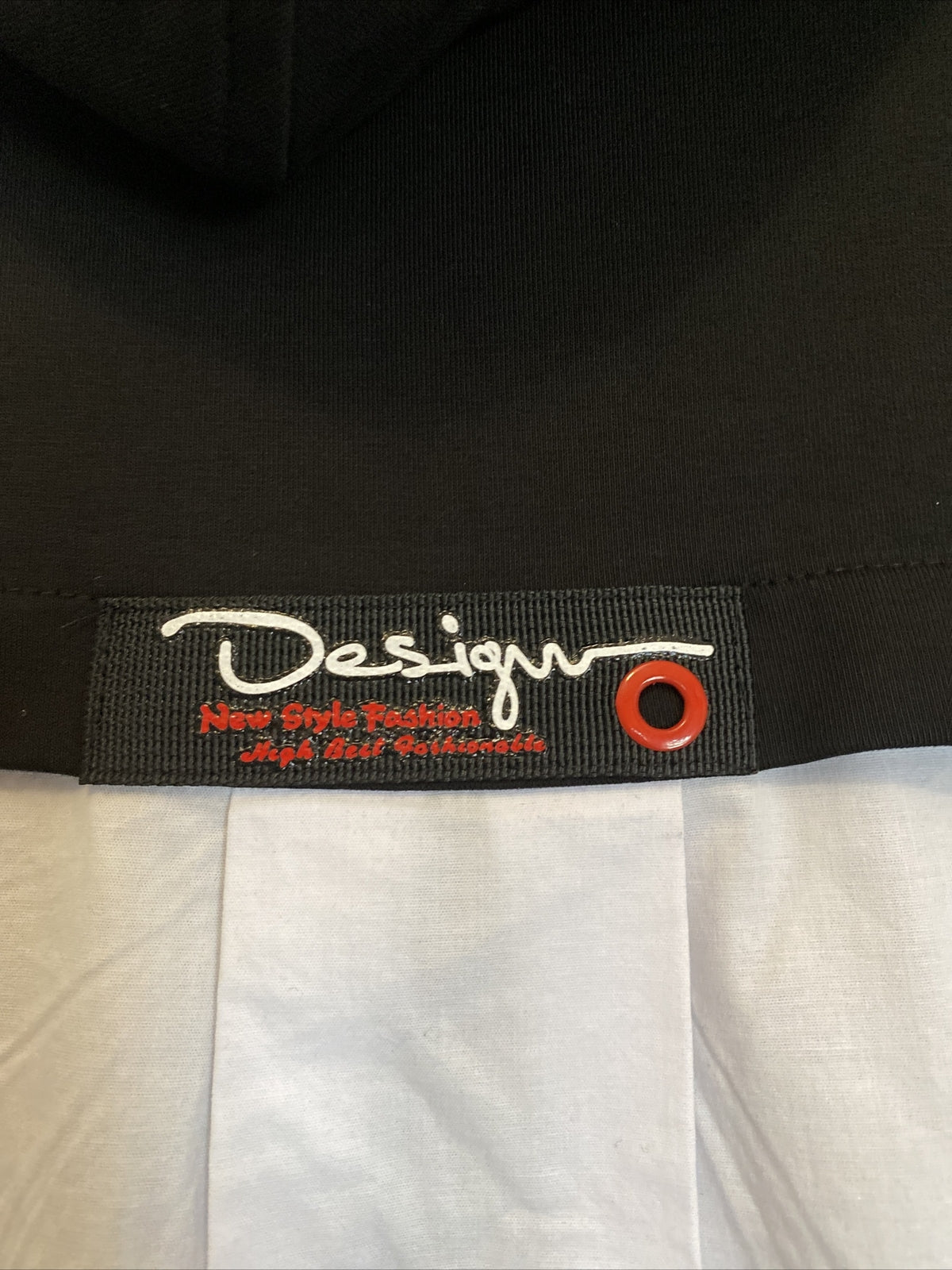 Darkwin Black & White Sporty 2 Pcs Suit, Sz 20. Made in Turkey