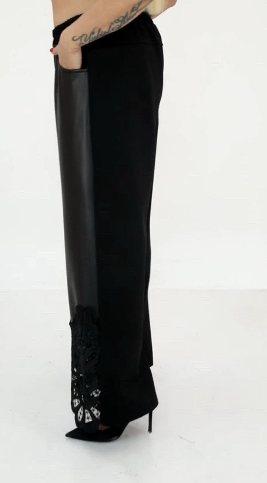 ✨ Divas Eco Leather Pants w/ Lace Hem Sz 20/2 Plus Made In Turkey