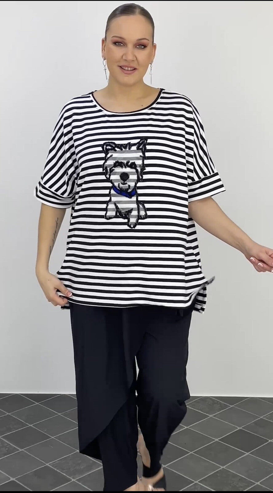 Darkwin Striped Dog Graphic Top Sz 22/2 Made In Turkey