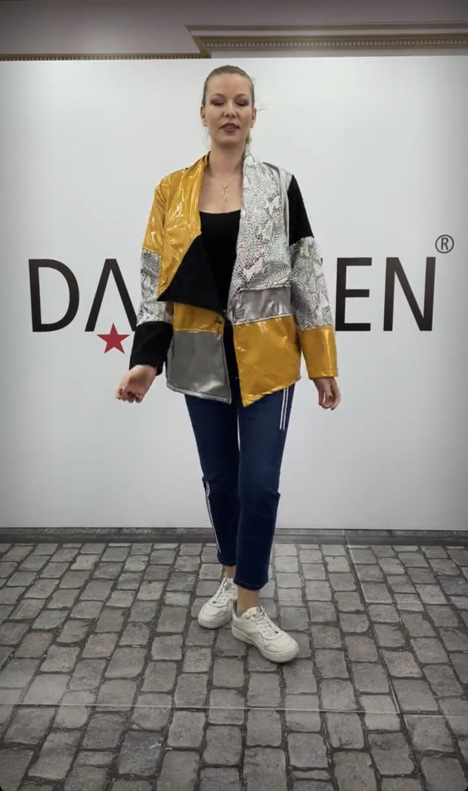 Lavelina Gorgeous Jackets, sz 20 Made in Turkey