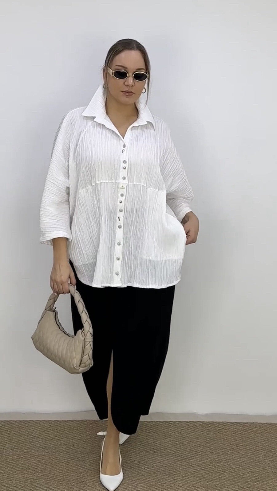 Sale!!!! Darkwin Blouse Sz 22/1. Made In Turkey