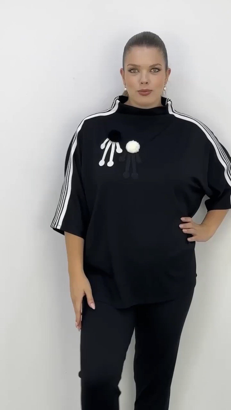 Darkwin Pom Pom Oversized Black Top Sz 18/1 Made In Turkey