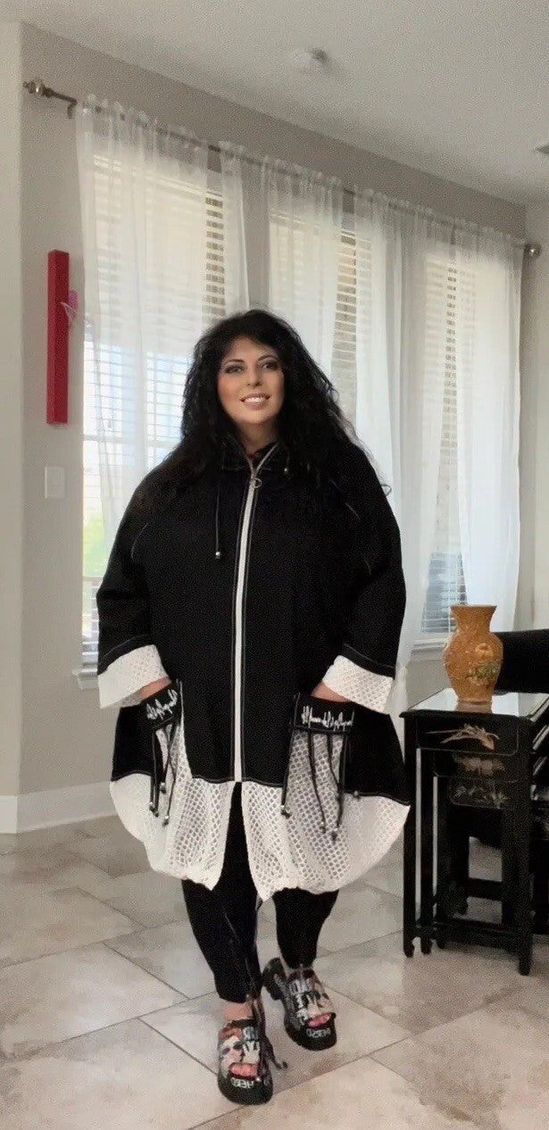 LaVelina Oversized Jacket Sz 22-24, Made In Turkey