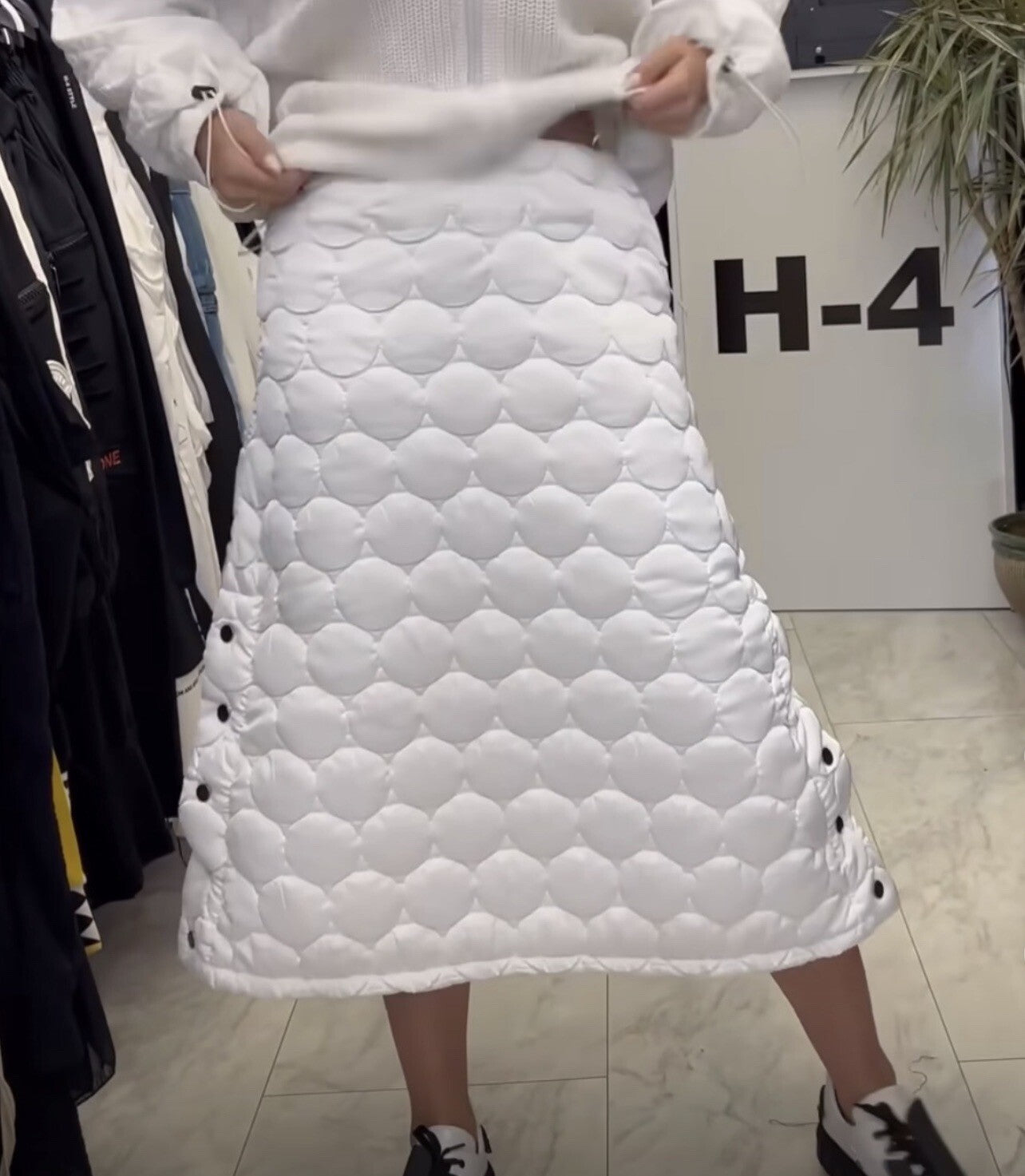 Sale!!!! H4 Gorgeous Skirt, Sz 10/40. Made In Turkey