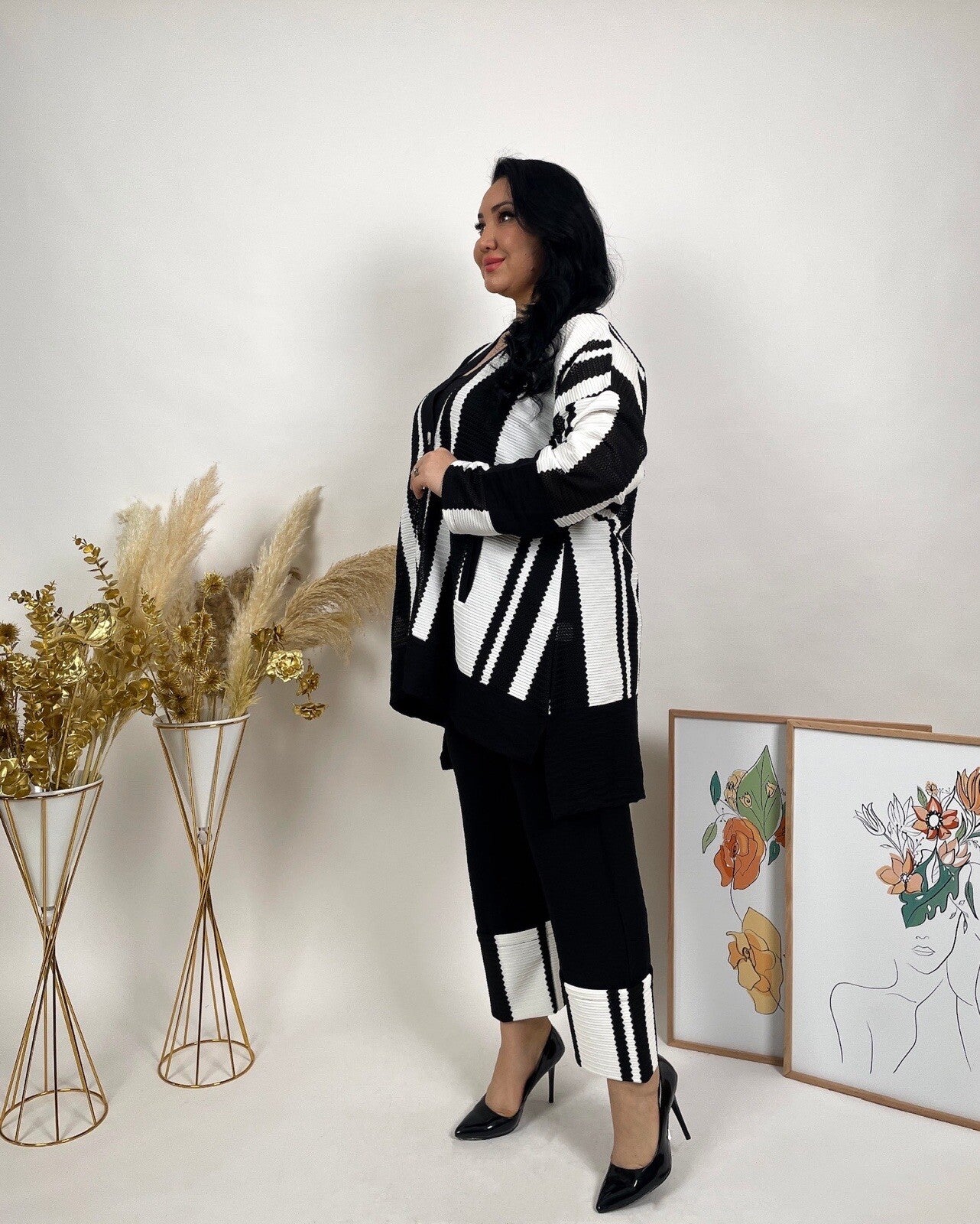 LaVelina 2 PCs Suit, Sz 18/48, Made In Turkey – Black & White Striped Set
