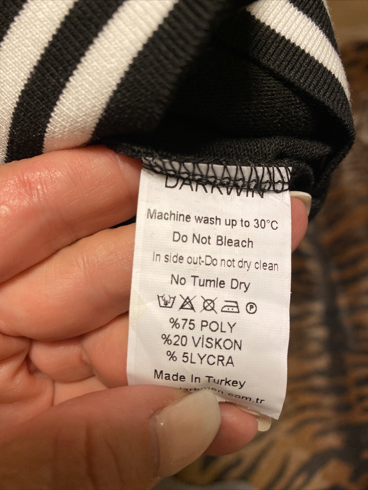 Darkwin Light sweater, sz 2xl Made in Turkey