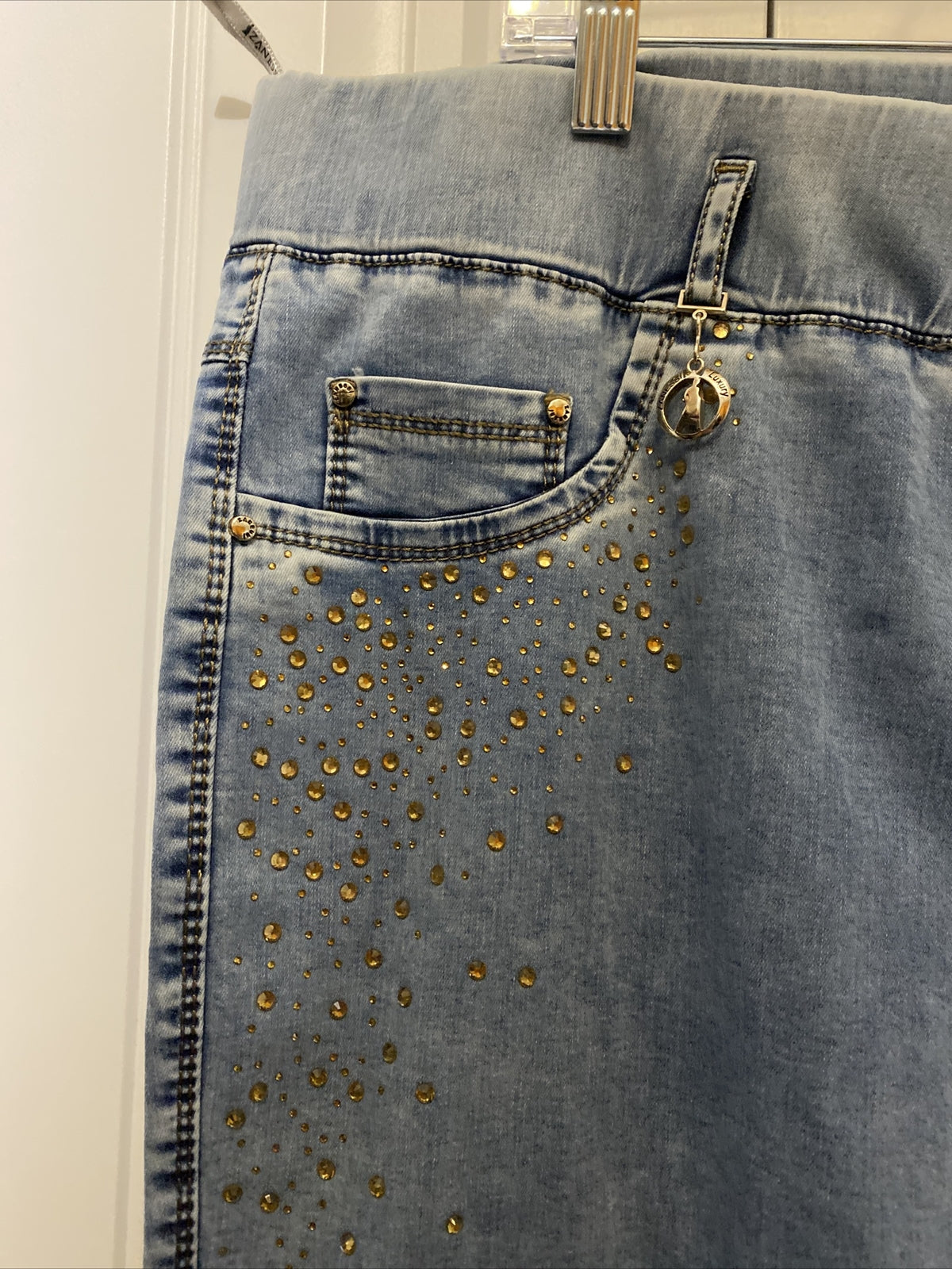 🛍️ Title:SALE!!!! Zanessi Jeans Sz 24, Crystal Tiger Design, Made In Turkey