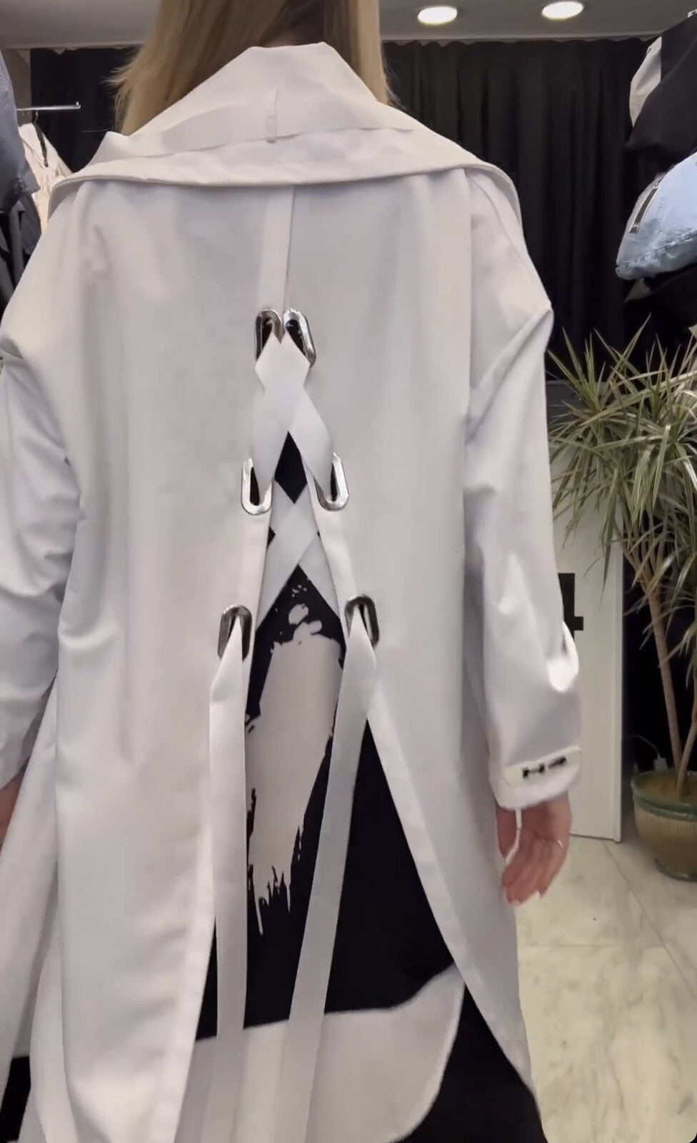 H4 Oversize Jacket Coat Sz 16/38 White Modern Streetwear Made in Turkey