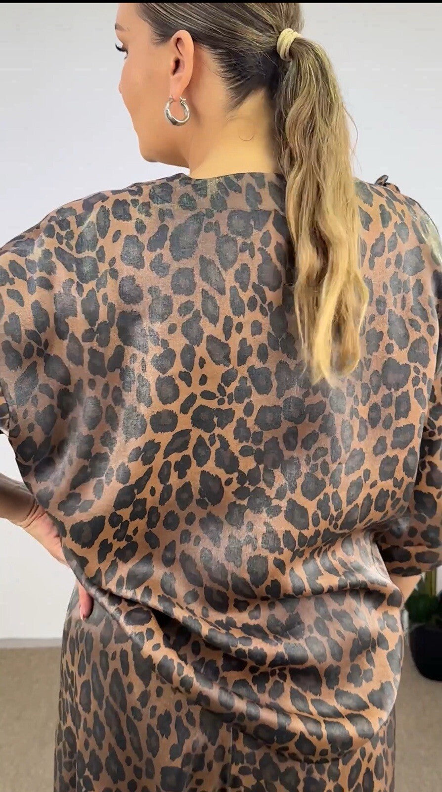 Darkwin 2-Piece Suit Sz 16/1 Made in Turkey Leopard Print Top & Pants