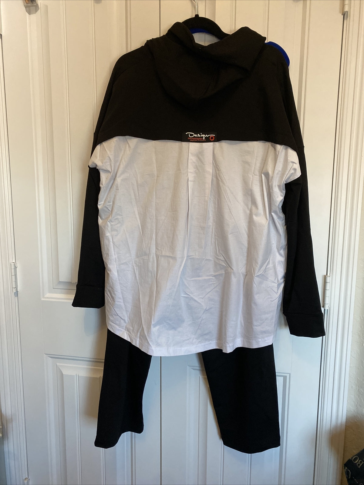 Darkwin Black & White Sporty 2 Pcs Suit, Sz 20. Made in Turkey
