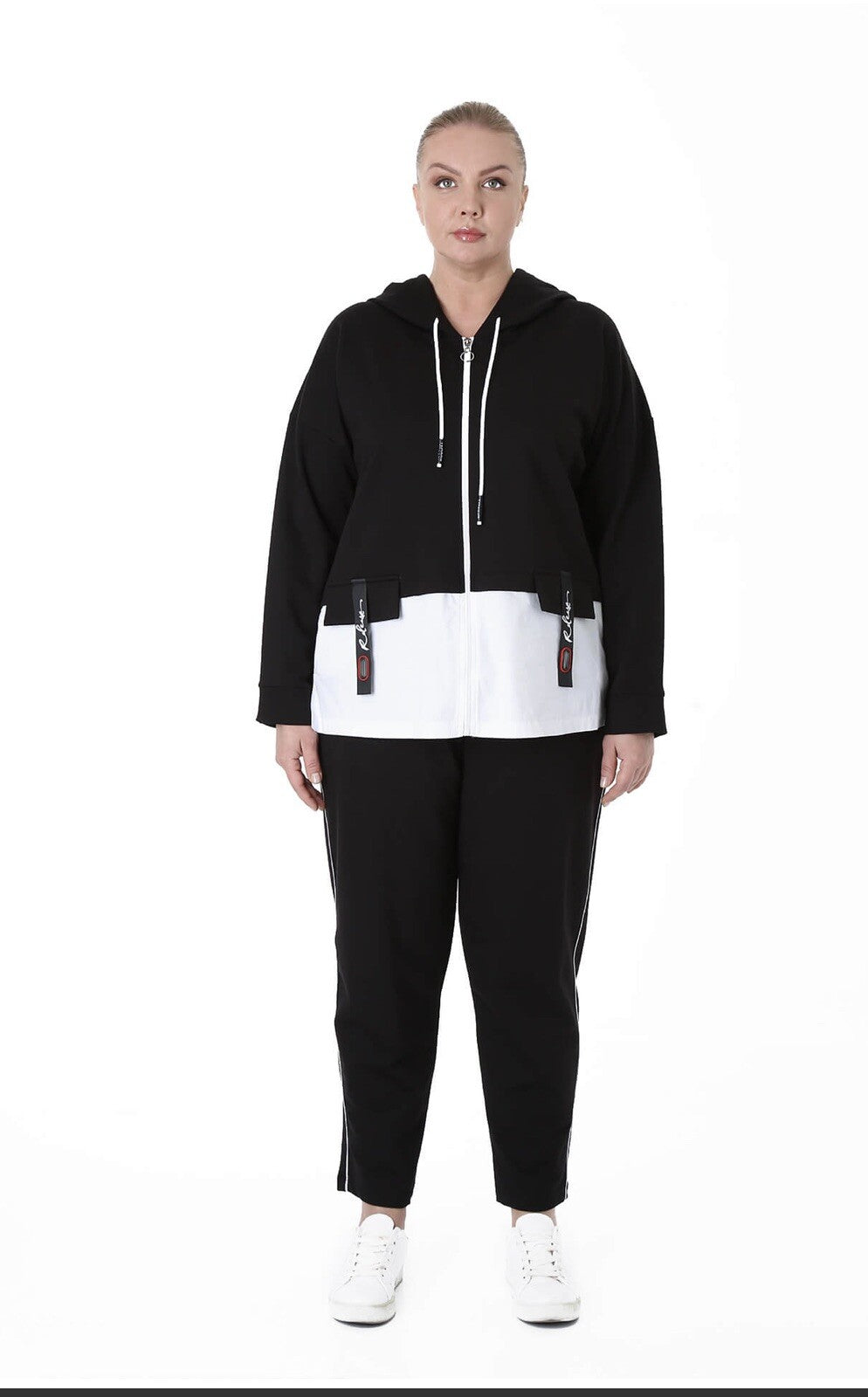 Darkwin Black & White Sporty 2 Pcs Suit, Sz 20. Made in Turkey