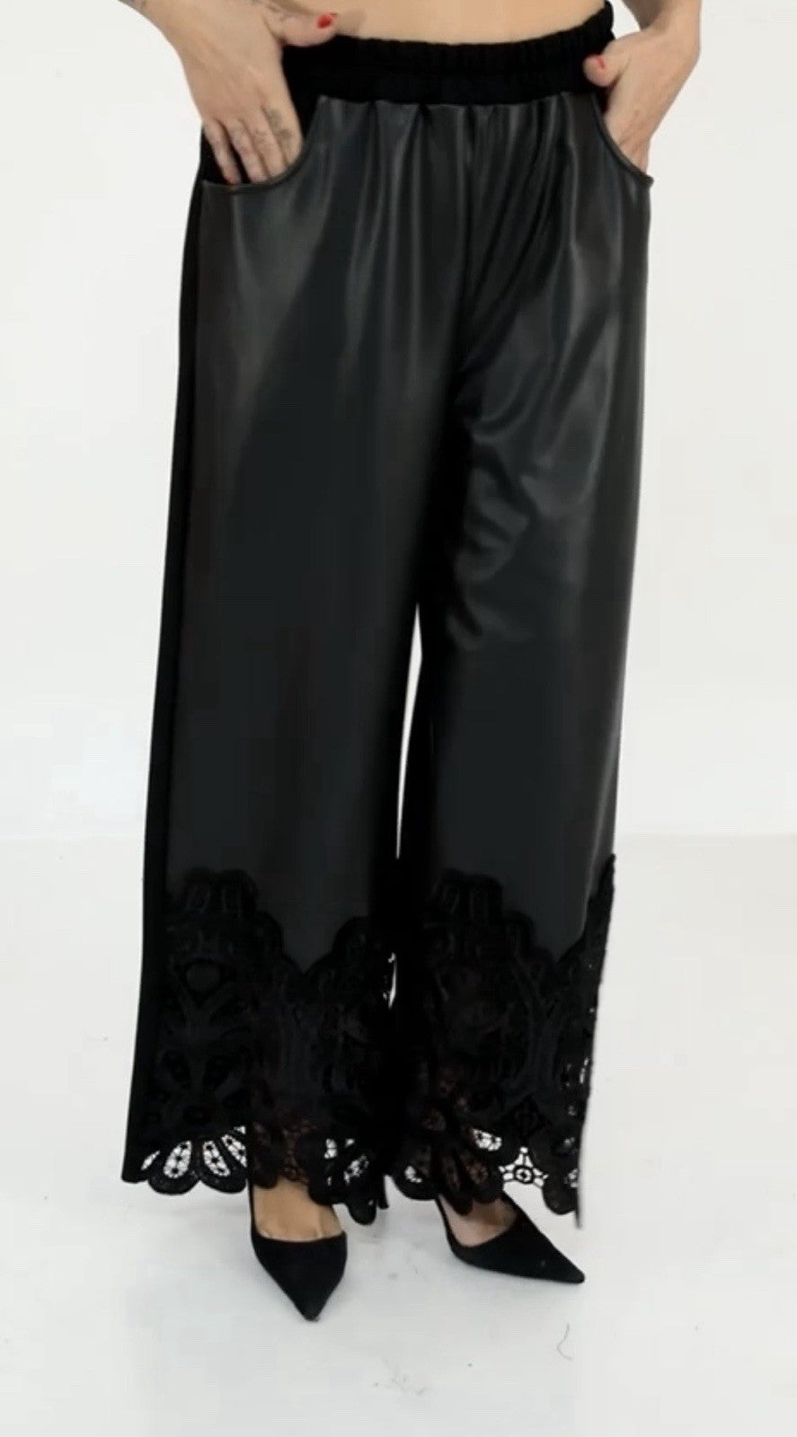 ✨ Divas Eco Leather Pants w/ Lace Hem Sz 20/2 Plus Made In Turkey