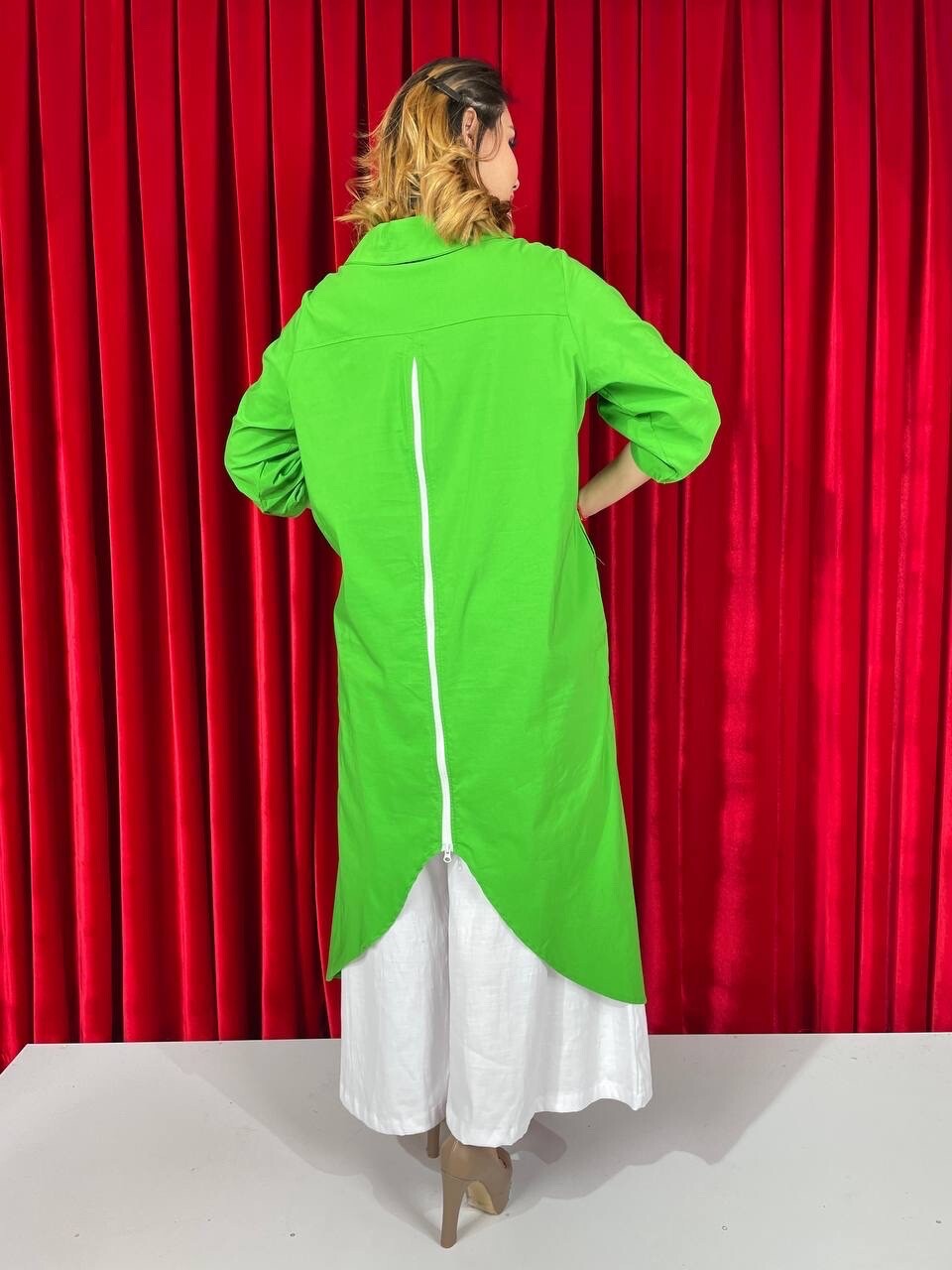 Darkwin 2 Pcs Suit, Green Tunic w/ Star & White Pants, Sz 16, Made In Turkey