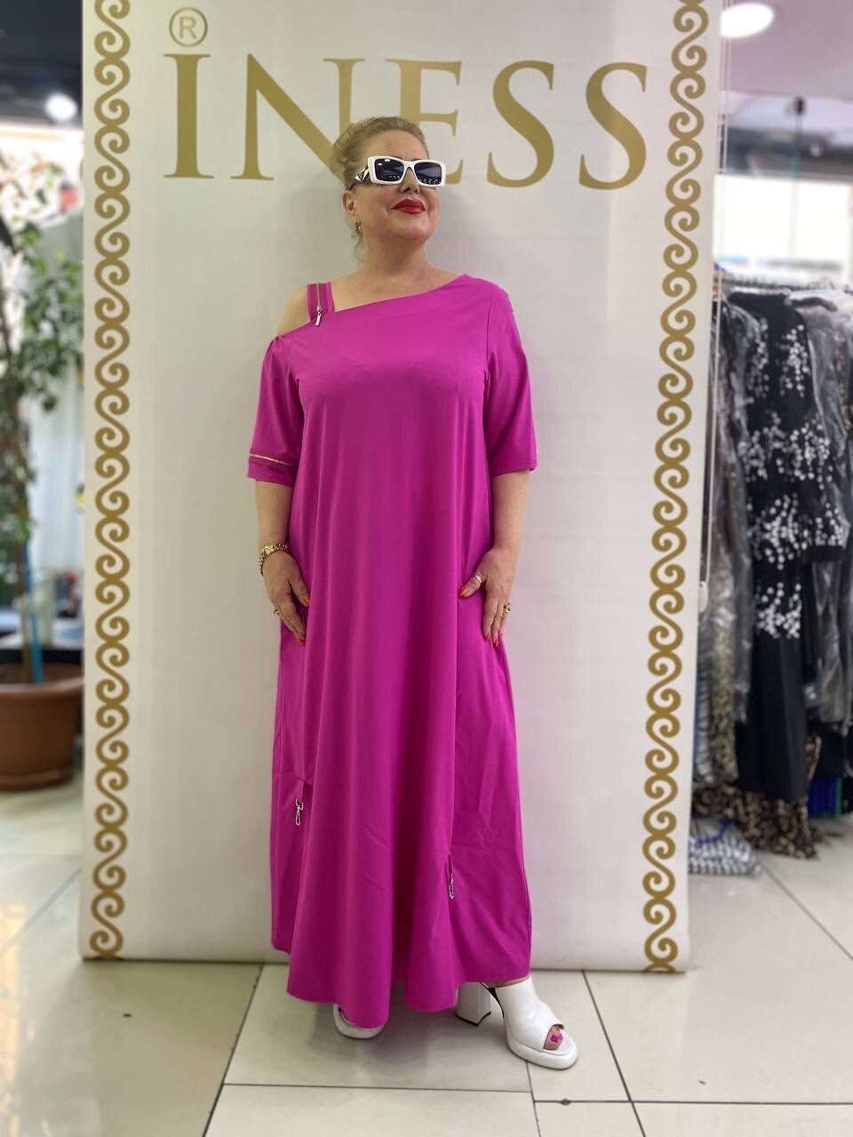 Bold Cadrelli Cold-Shoulder Dress, Sz 22/52 Made in Turkey