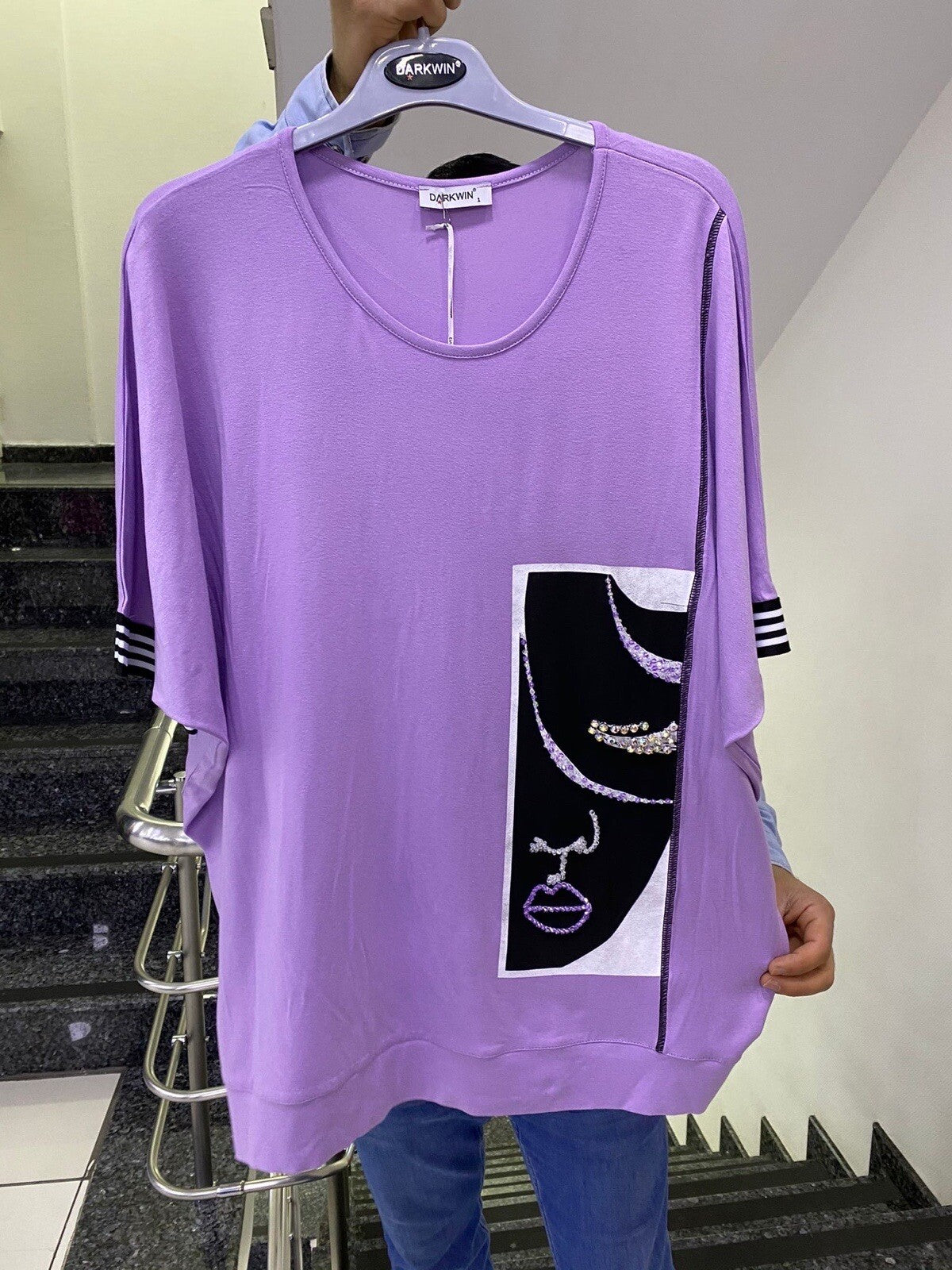 Darkwin Lilac Face Graphic Top Sz 20/3 Made In Turkey