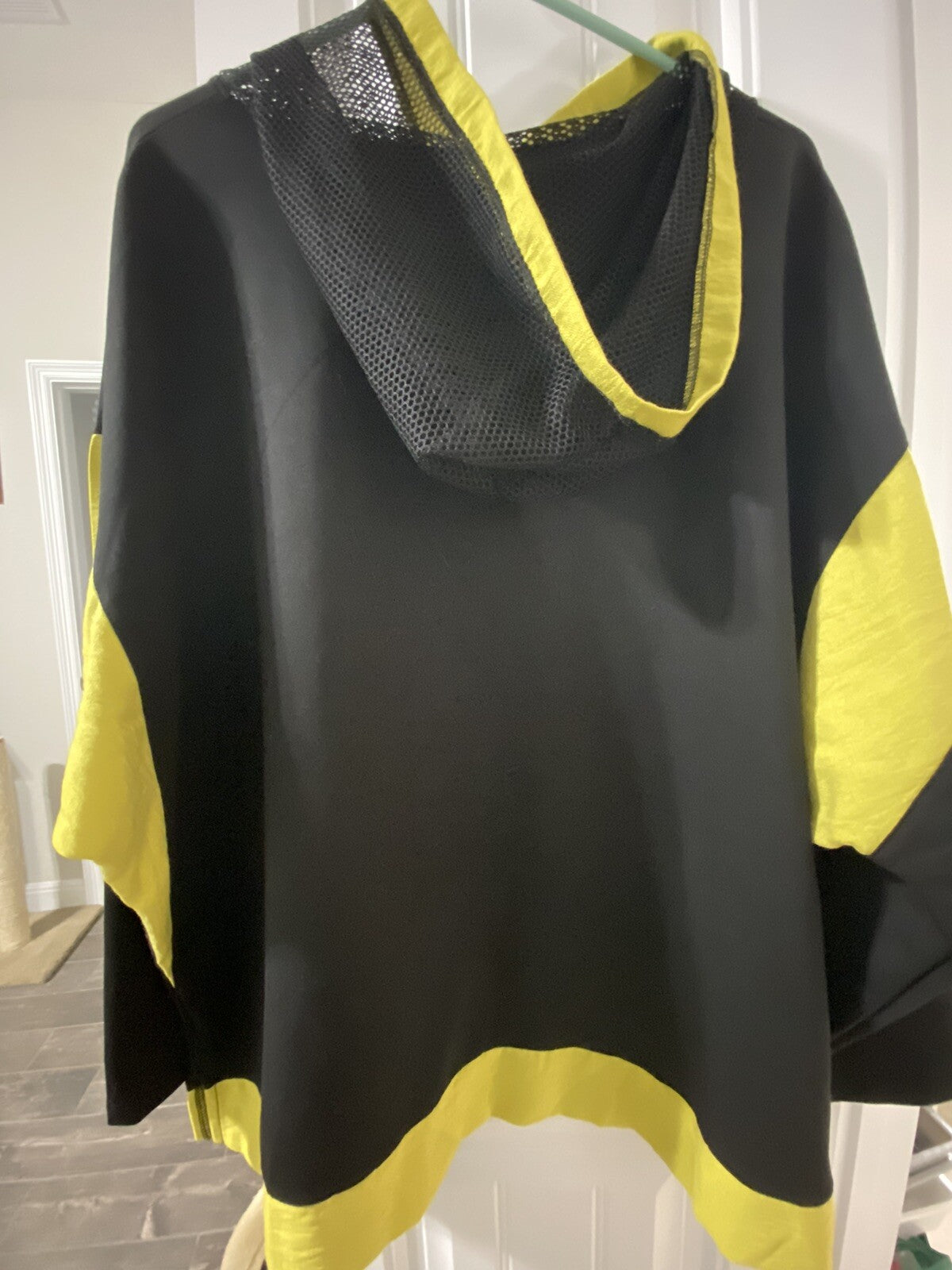Darkwin 2 Pcs Black & Yellow Hooded Sweatsuit, Sz XXL (20), Made In Turkey