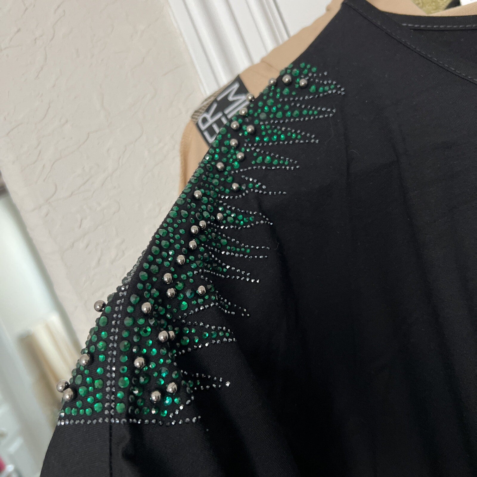 Darkwin Black Rhinestone Shoulder Top Sz 18/3 Made In Turkey