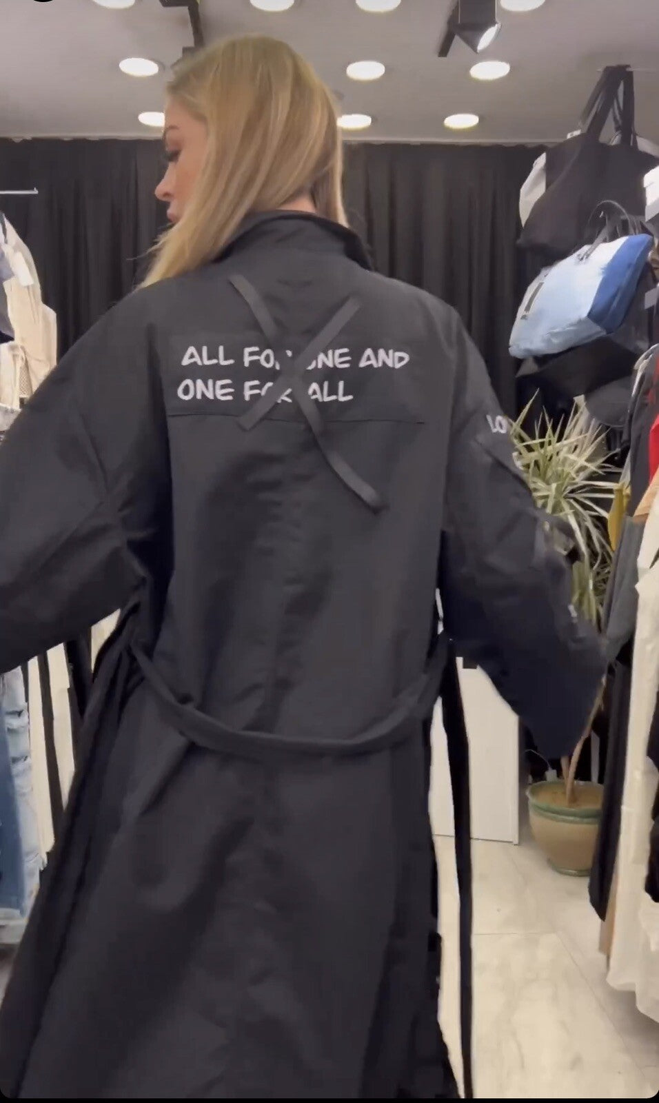 H4 jacket, One size. Made in Turkey