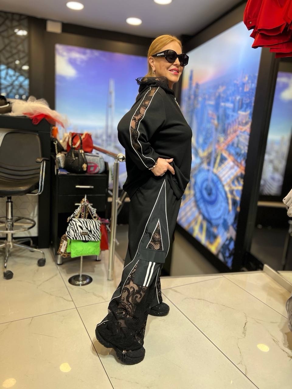 Dolares Plus set Sz 16/1 black lace zip jacket & wide pants made in Turkey