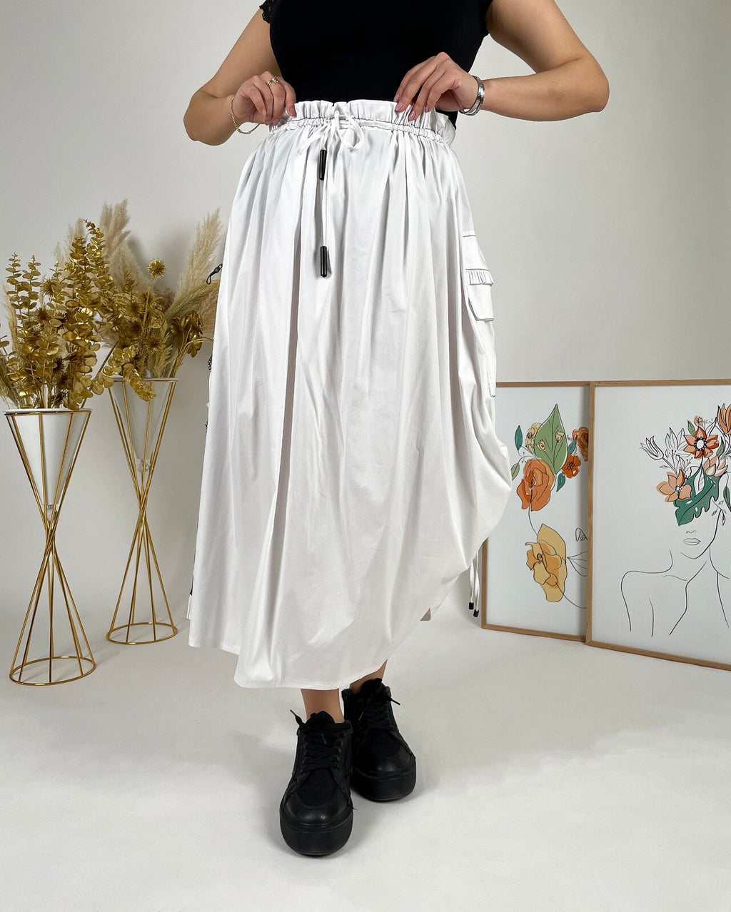 Soie skirt, sz 16-20 Made in Turkey