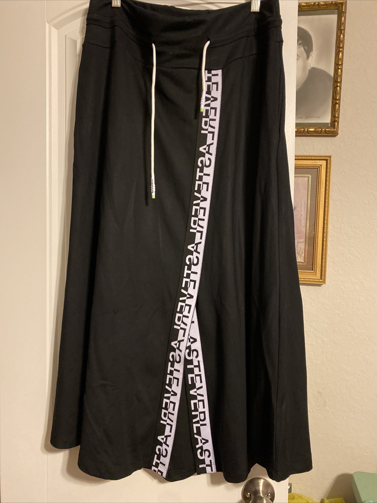 SALE!!!!!     Darkwin Sport Chic Skirt, sz 2XL. Made In Turkey