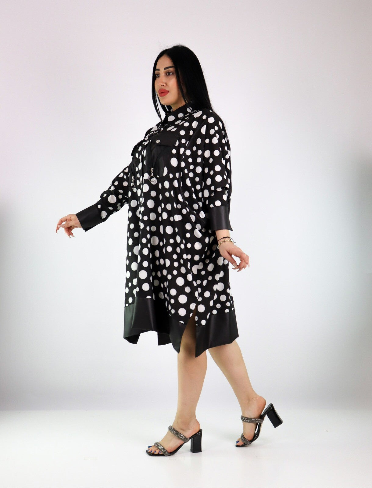 B-One Oversize Shirt, Sz 20-26/2. Made In Turkey