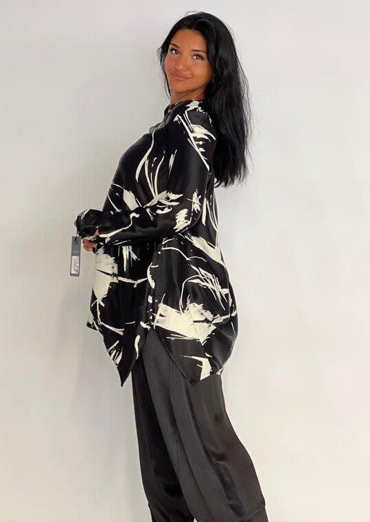 Alyans Black White Abstract Top Silky Oversized Blouse Sz 16 Made Turkey