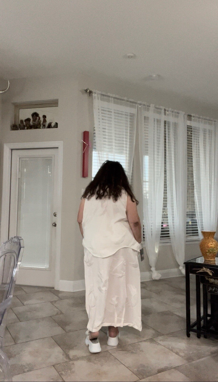 Woof Mods Women’s 2-Piece Suit Sz 18/1 Made in Turkey White Top & Skirt Set