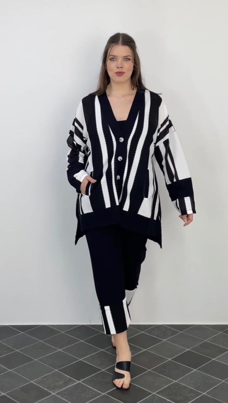 LaVelina 2 PCs Suit, Sz 18/48, Made In Turkey – Black & White Striped Set