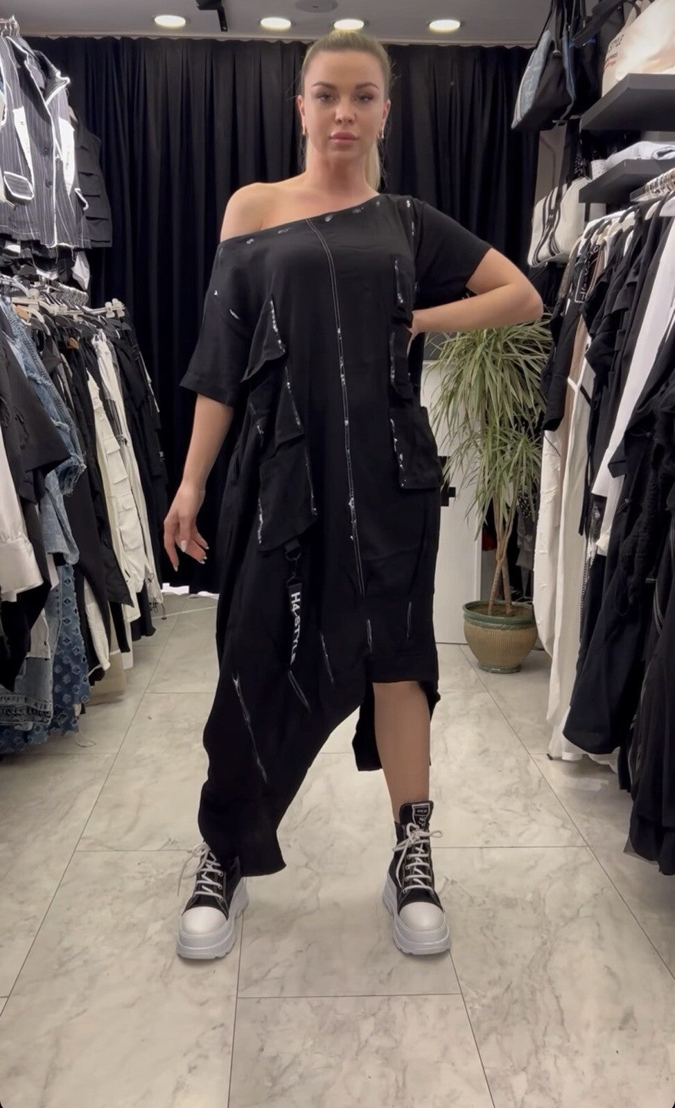 H4 Oversized Black Asymmetrical Dress Sz 16-18/36 Plus Size Made in Turkey